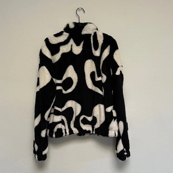 Thread & Supply Black and White Fuzzy Zip Jacket - Picture 3 of 12